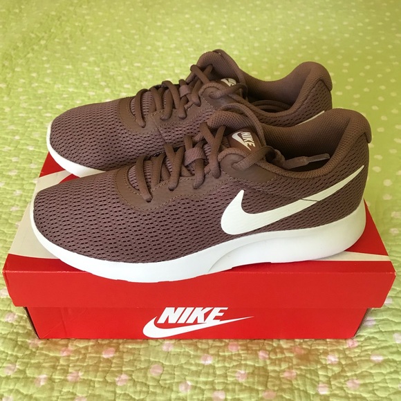 Women's Nike Tanjun - Picture 5 of 6